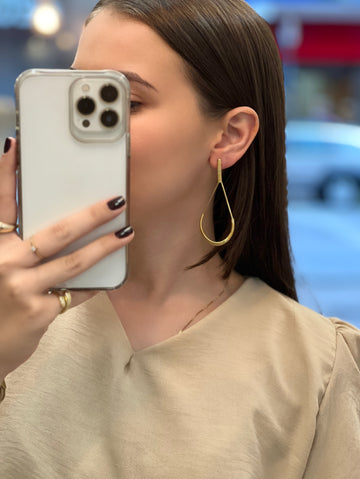 Brinco Gota Longa Cromado