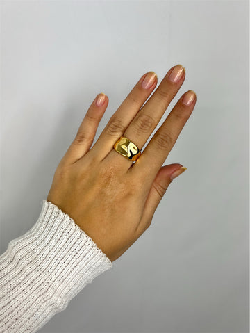 Anel Largo Martelado Liso