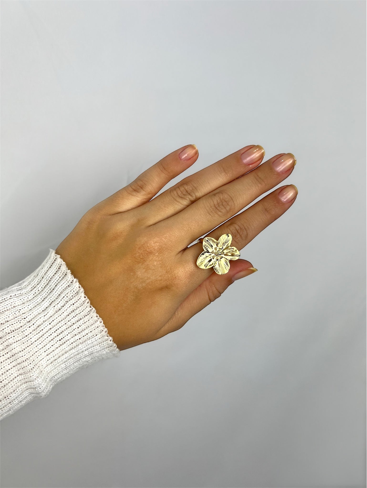 Anel Flor Orgânico Martelado